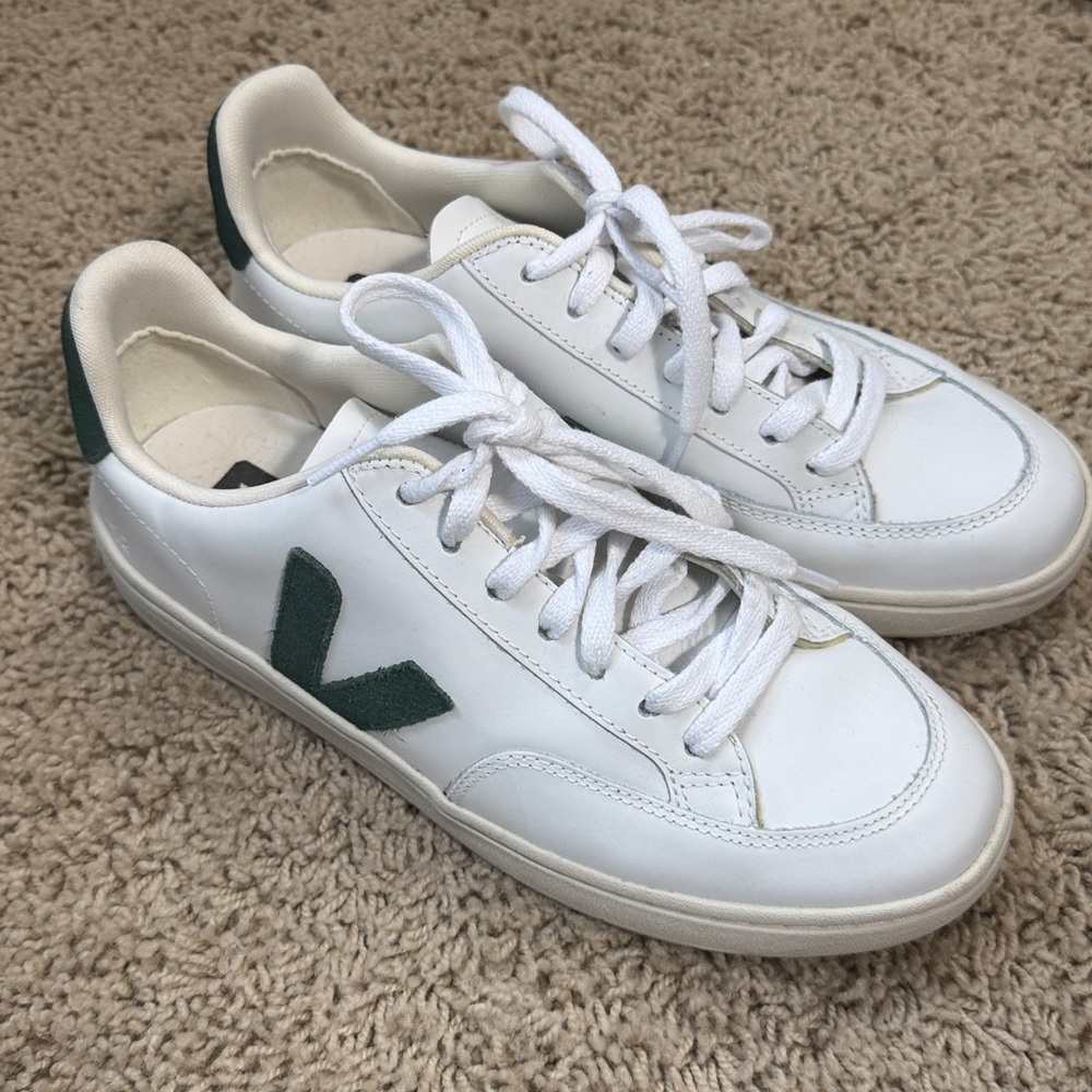 Veja V-12 White Leather Sneakers with Green Accents - Picture 3 of 10